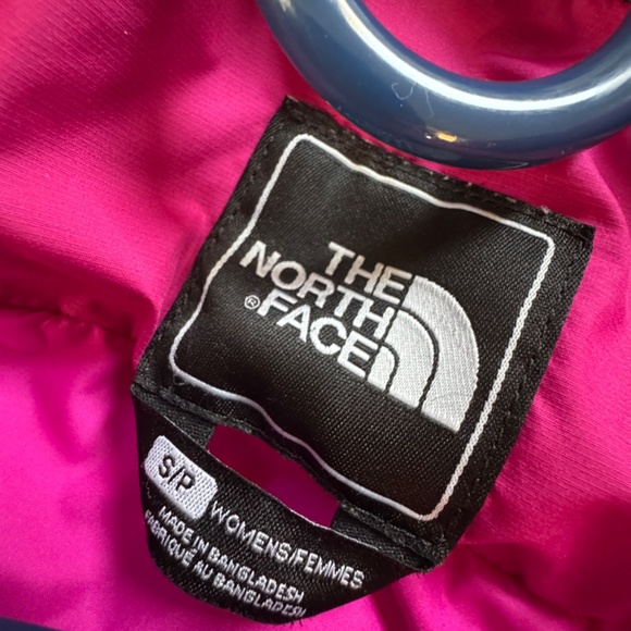 The North Face 700 Puffer Down Jacket Pink Red Womens Small Coat Insulated Ski - Picture 3 of 12